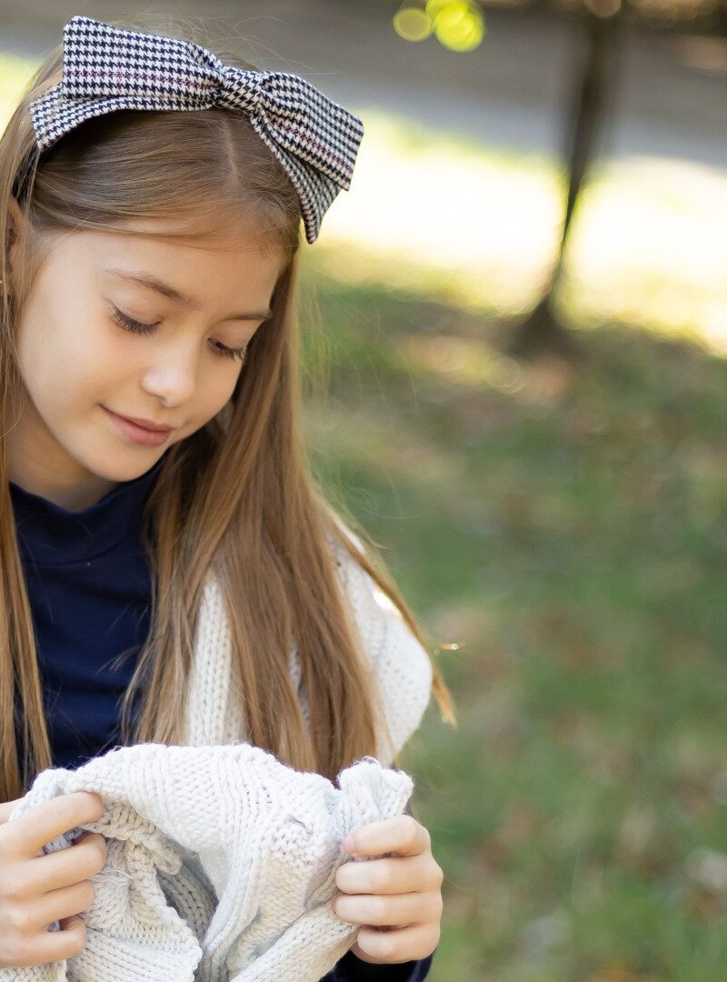 Pepito rajf za devojcice, elegantan i sveden, crno bele boje
