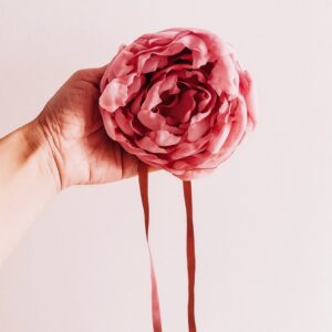 Choker u obliku cveta